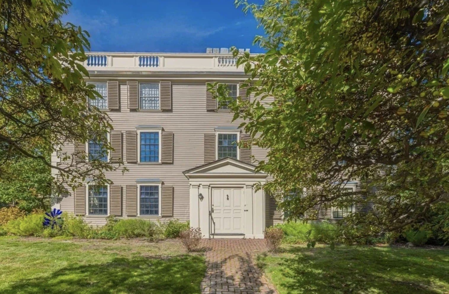 Legado en venta: La segunda casa más antigua de Cambridge busca dueño 